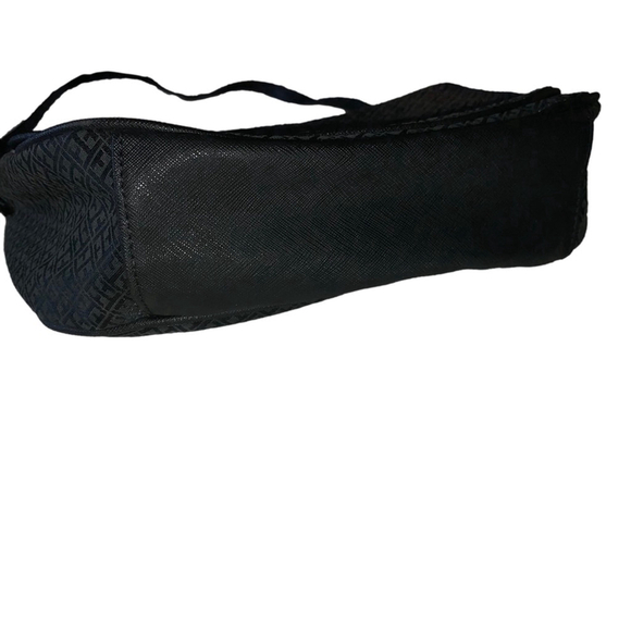 Tommy Hilfiger Black Crossbody Bag - Picture 4 of 16